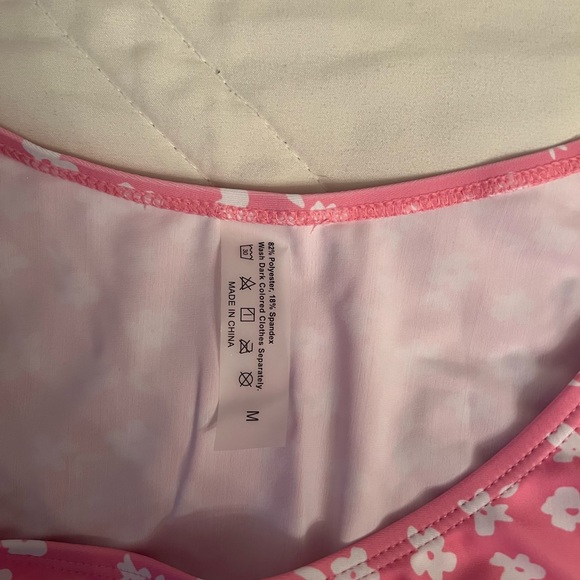 Shein bikini - Picture 2 of 2